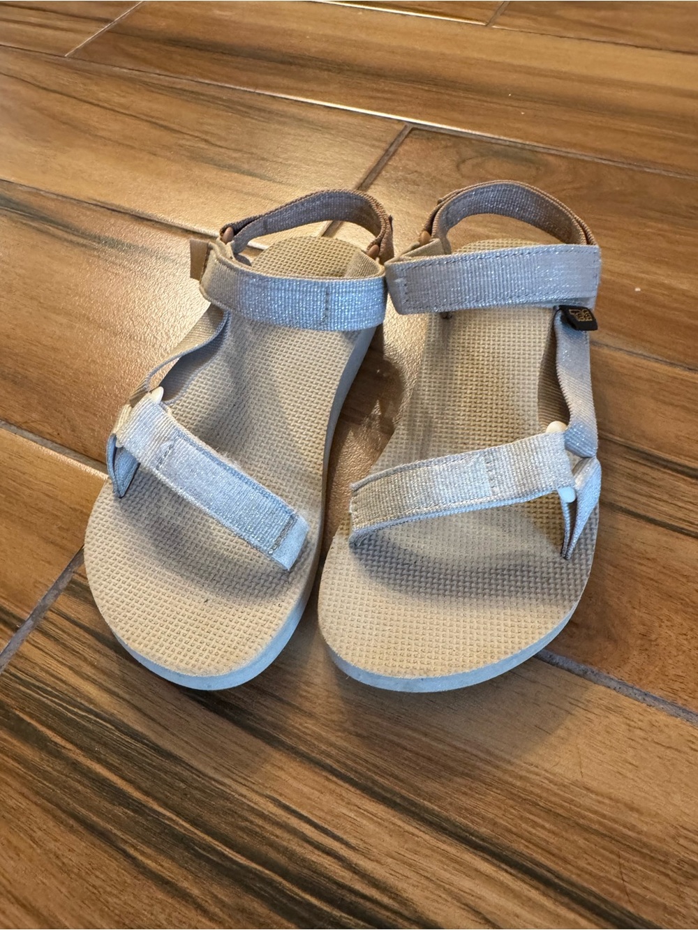 Teva Kids Size 2 Youth Original Universal Sandals Beige